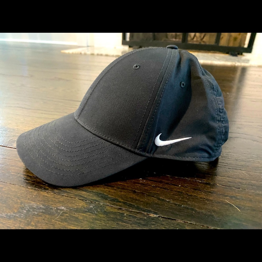 Nike adjustable hat